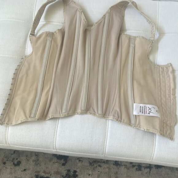 Sol Hourglass Waistcoat in great condition only used couple times. Size S beige. - Picture 5 of 7